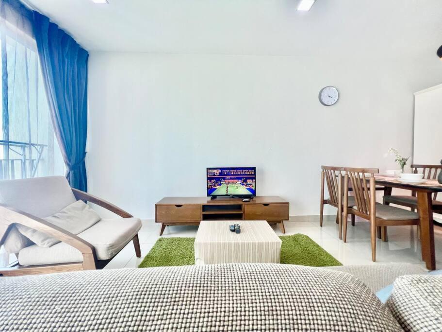 T3 1-10 Pax Trefoil 2Room Setia Alam Cozy Home Wifi Tv Dış mekan fotoğraf